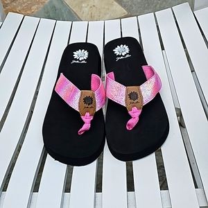 NWOT Yellow Box Flamina Flip Flops, Pink Glitter, 8.5M